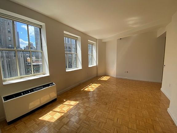 3rd image of 63 Wall St APT 2503