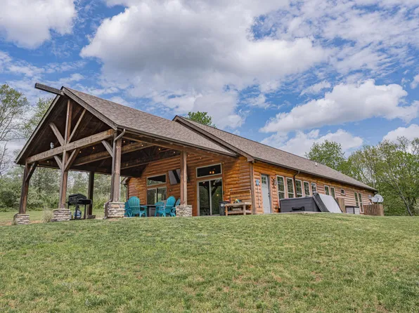 22370 Frantz Rd, New Plymouth, OH 45654