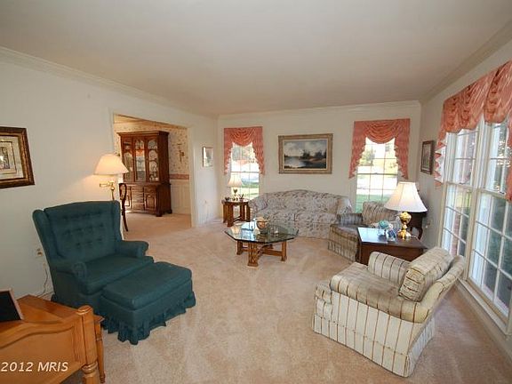 3rd image of 43465 Golden Meadow Cir