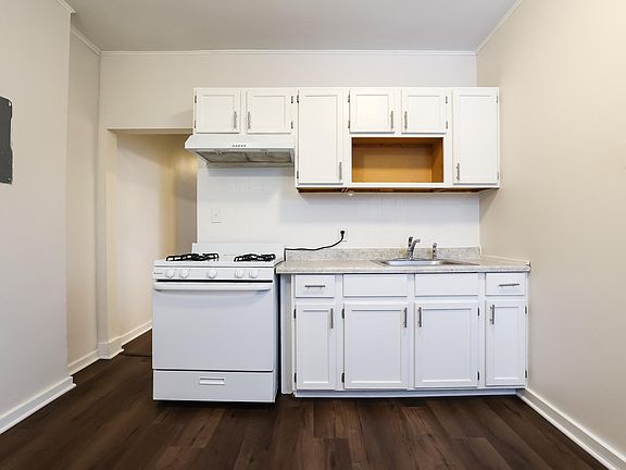 Kitchen has been newly updated. Gas Stove. Room for microwave above sink.