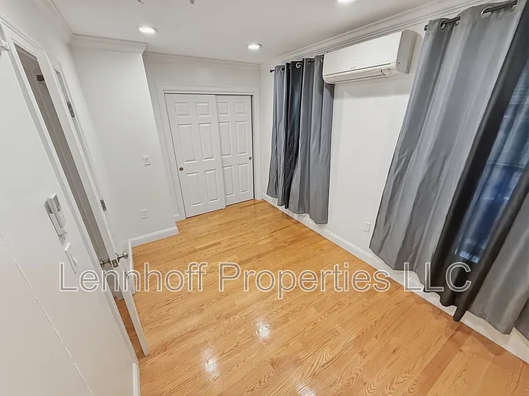 14 Pompeii St #1 — Photo 5