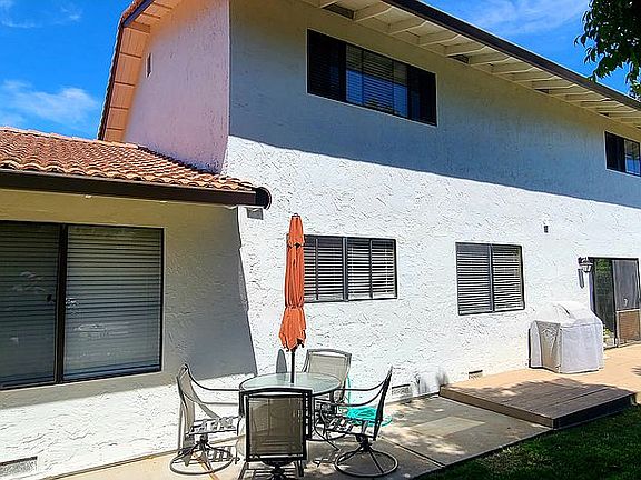 3rd image of 15685 La Mesa Ct