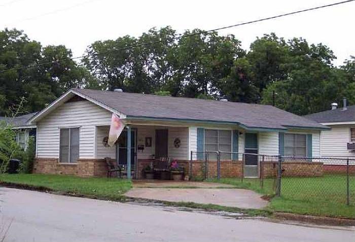 1st image of 625 Tyler St