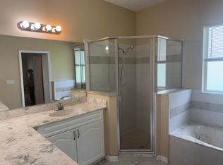 18 Poinbury Dr, Palm Coast, FL 32164