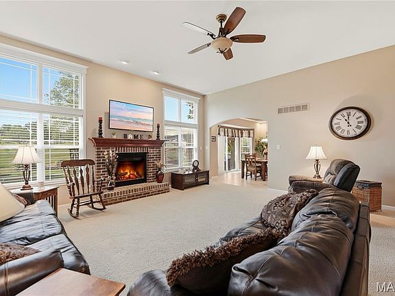 4th image of 110 Cypress Meadows Dr