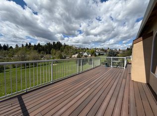 2437 SW Linneman Dr, Gresham, OR 97080