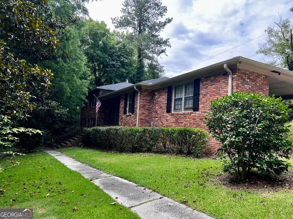 5038 Wingate Dr, Macon, GA 31210