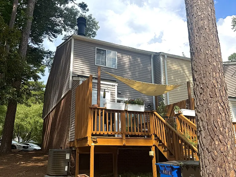 Crown Crest Ct — Photo 10