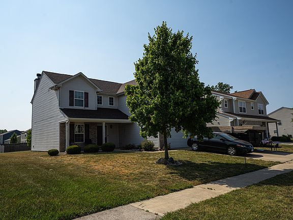 3rd image of 5014 Greenside Dr