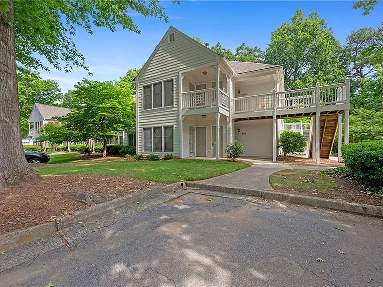601 Abingdon Way — Photo 31
