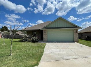 126 Saint Charles Way, Midwest City, OK 73130