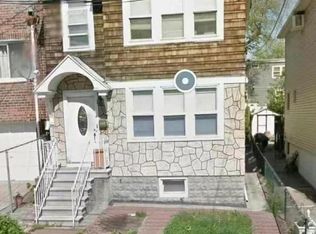 517 College Point Blvd, Flushing, NY 11356