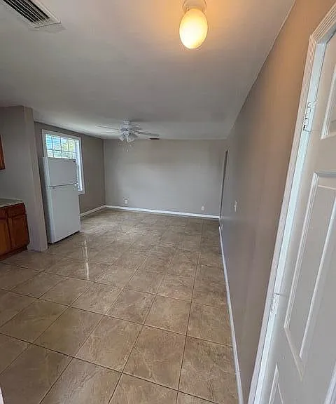 3115 Windsor Ave #1 — Photo 5