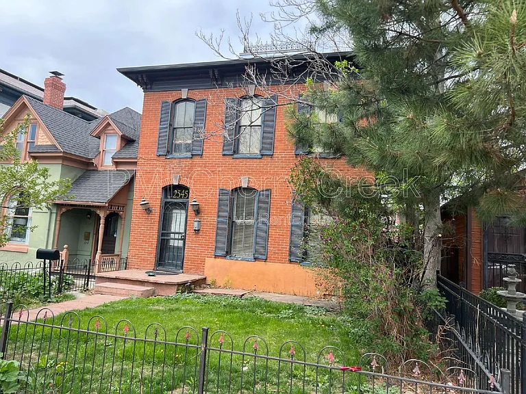 2545 Stout St — Photo 1