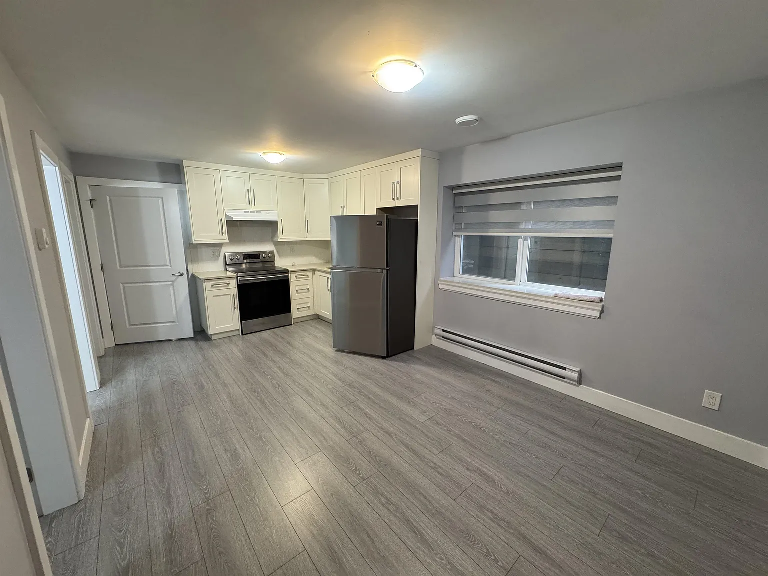 2 bed, 700 sqft, $1,400 — Photo 2