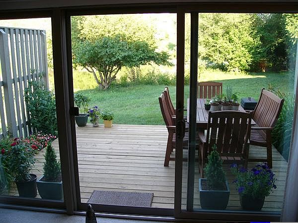 1st image of 690 Peninsula Ct