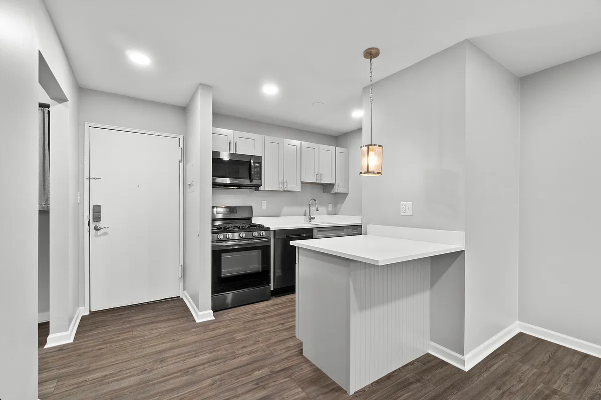 Building Photo - RockRidge Place