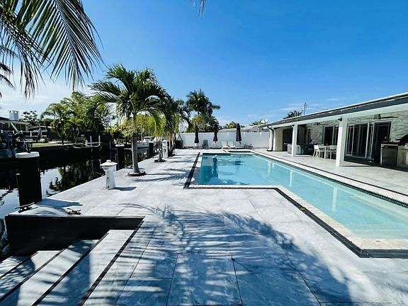 4th image of 2531 Gulfstream Ln