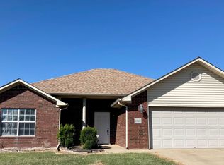 1063 Cultivar Rd, Alma, AR 72921