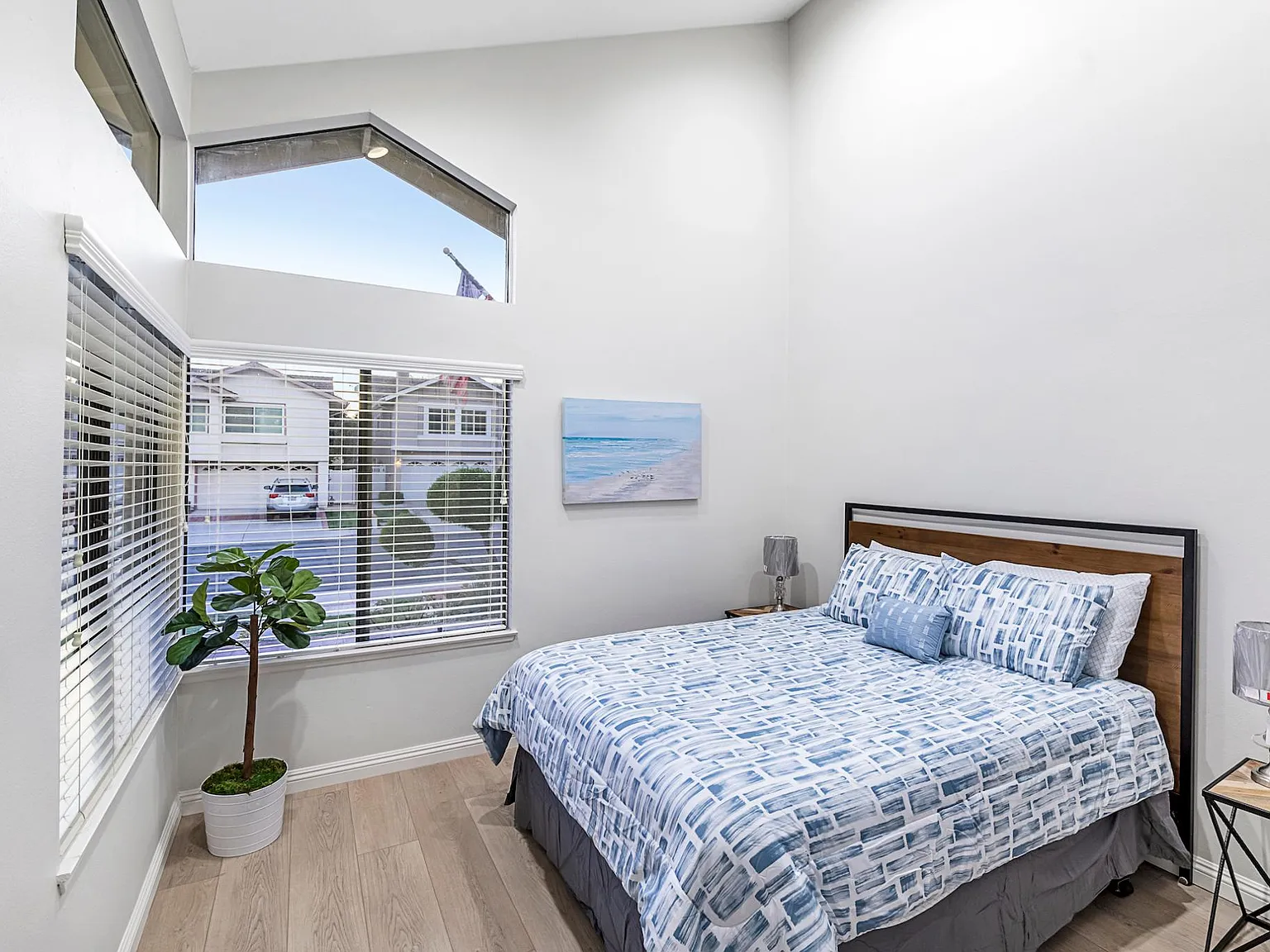 4 bed, 2250 sqft, $8,000 — Photo 4