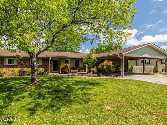 2nd image of 216 Arbor Dr
