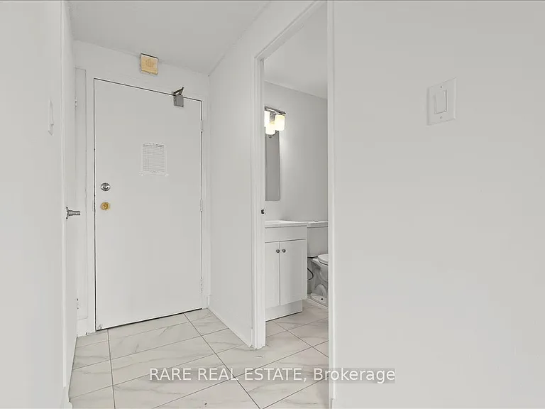 7555 Goreway Dr #272 — Photo 9