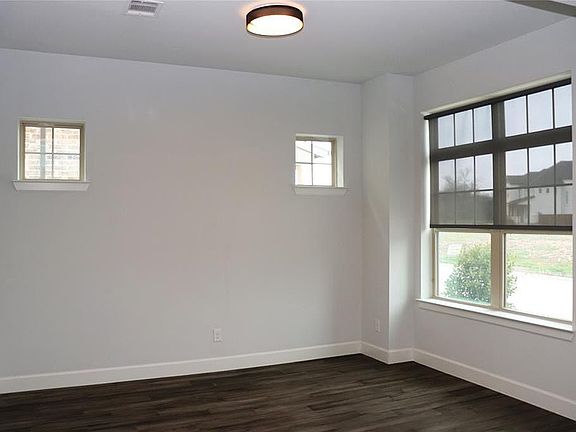 4th image of 4410 Blue Holly Blvd