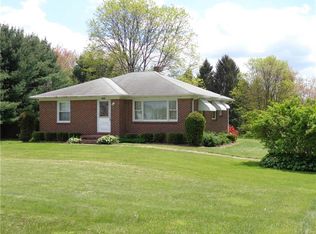 6080 Virginia Rd, Hermitage, PA 16148