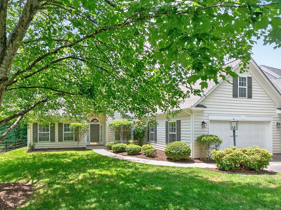 1st image of 970 Charter Oaks Dr