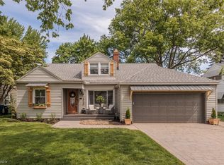 18940 Coffinberry Blvd, Fairview Park, OH 44126