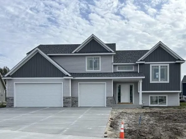 902 23rd Street Cir NE, Kasson, MN 55944