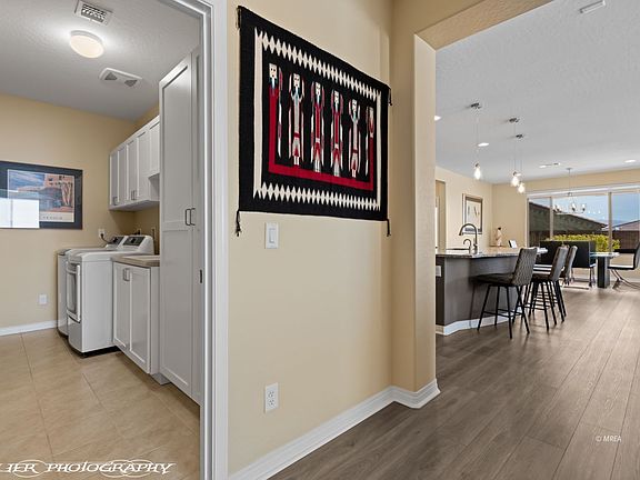 3rd image of 1018 Flagstone Bnd