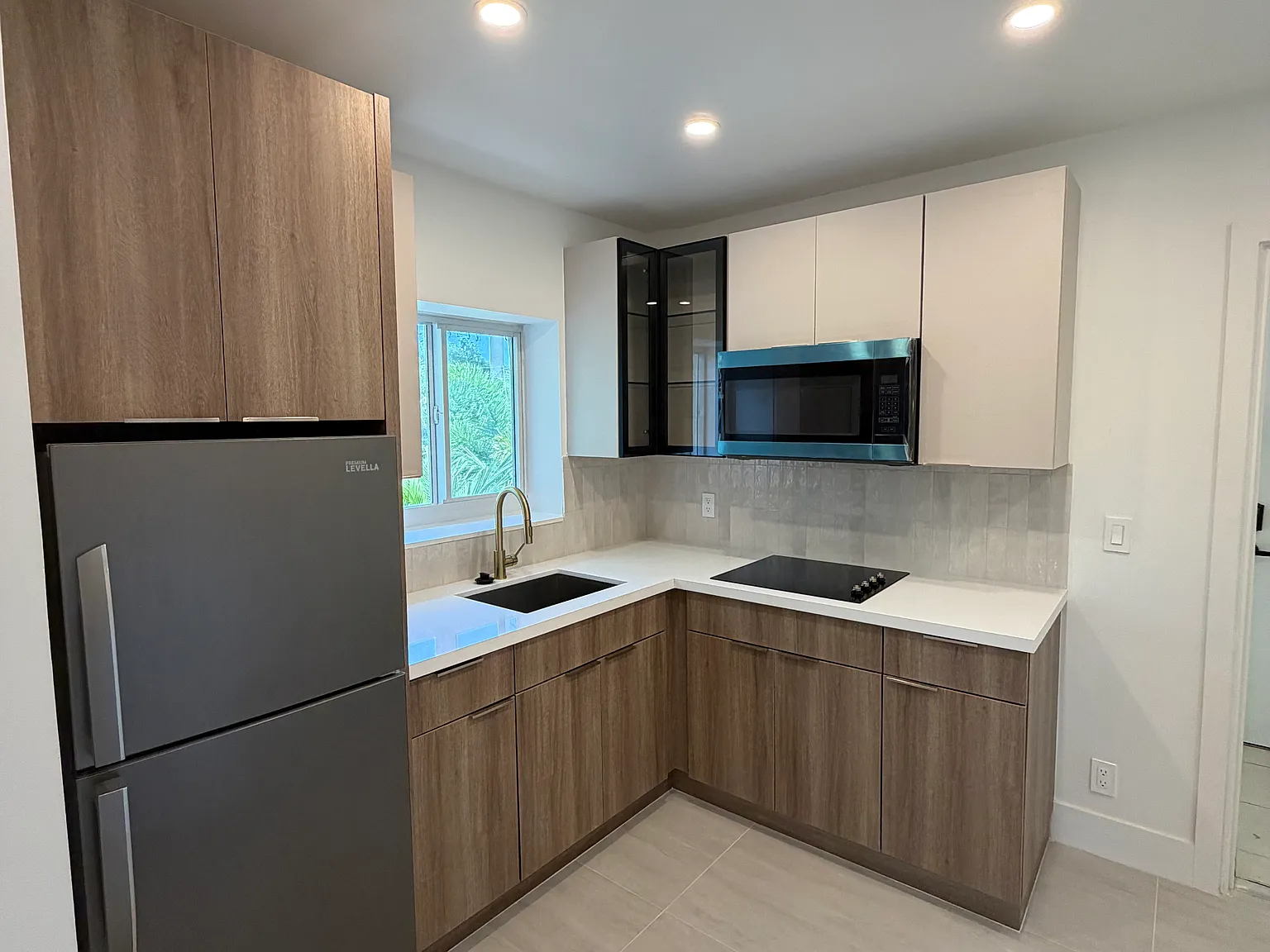 Studio, 400 sqft, $1,450 — Photo 2