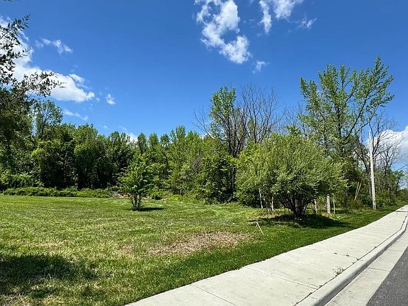 5th image of Calvert St