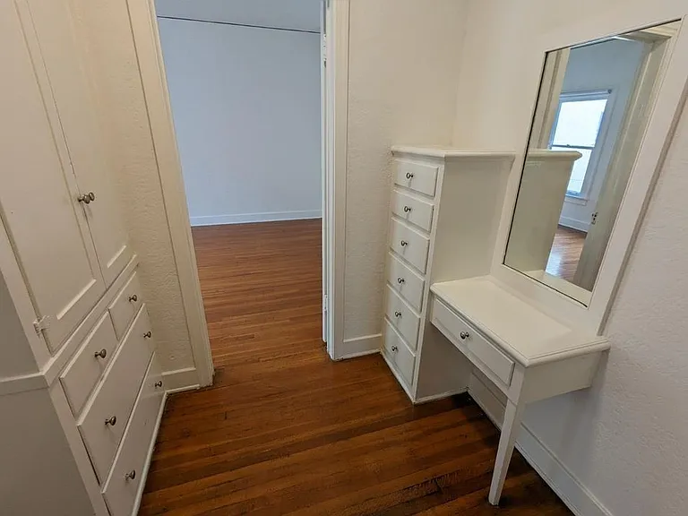401 N Orange Grove Ave #8 — Photo 15
