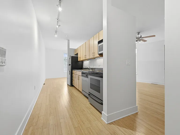 521 Shady Ave #14 — Photo 10