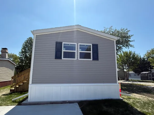 513 Prairie Rd, Matteson, IL 60443