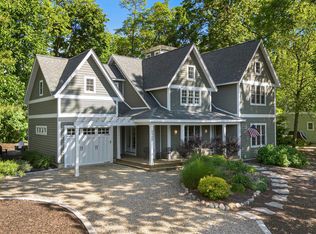 9900 Cottage Ln, Union Pier, MI 49129