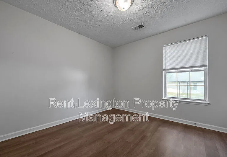 660 Morgan Hills Dr — Photo 16