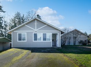 2207 SW 328th St #B, Federal Way, WA 98023