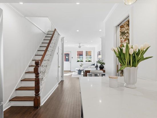 44 Willow Ter, Hoboken, NJ 07030
