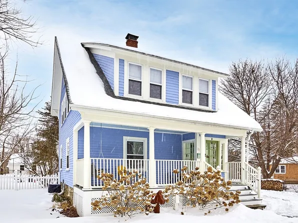 21 Smith St, Haverhill, MA 01832