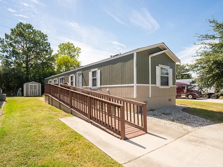 920 Century Plaza Dr — Photo 12