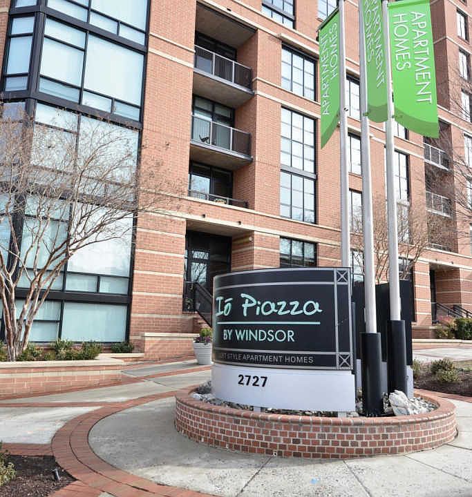 1st image of 2727 Quincy St #2B
