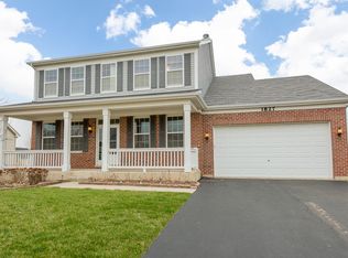 1827 Cashel Ln, McHenry, IL 60050