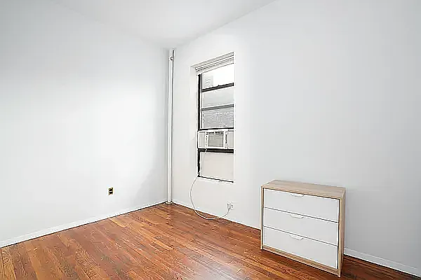 Rented by Waldstar Real Estate LLC | media 22