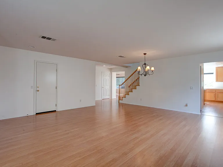 21176 W Cimarron Way — Photo 2