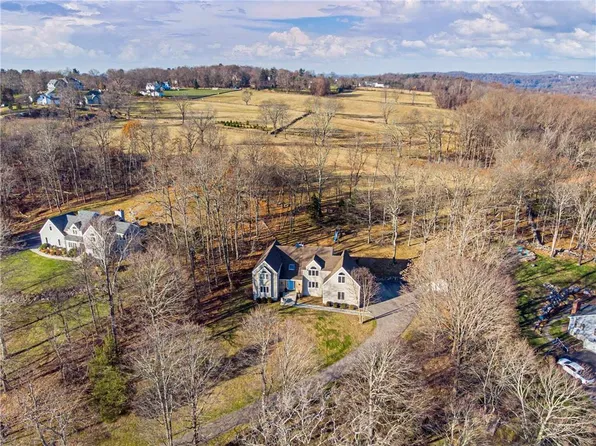 2 Tall Trees Court, Katonah, NY 10536