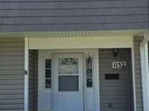 1132 Sandpiper Ct, Bartlett, IL 60103
