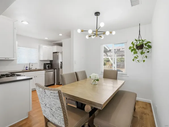 5082 Reynolds St, San Diego, CA 92113